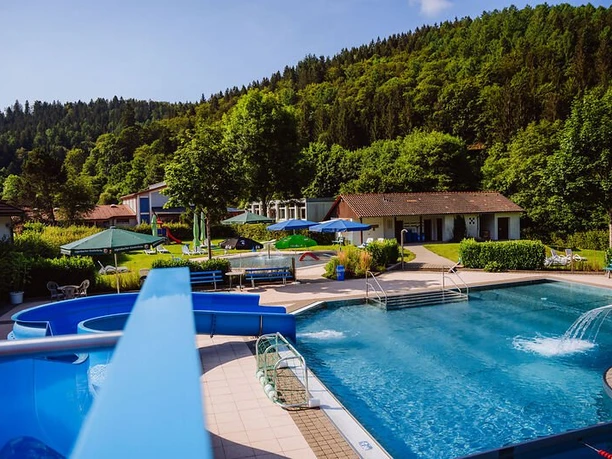 Schwimmbad Schönmünzach