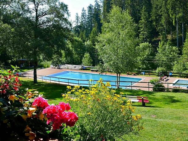 Waldschwimmbad-Kniebis_01