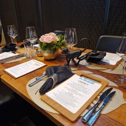 Wine & Dine
