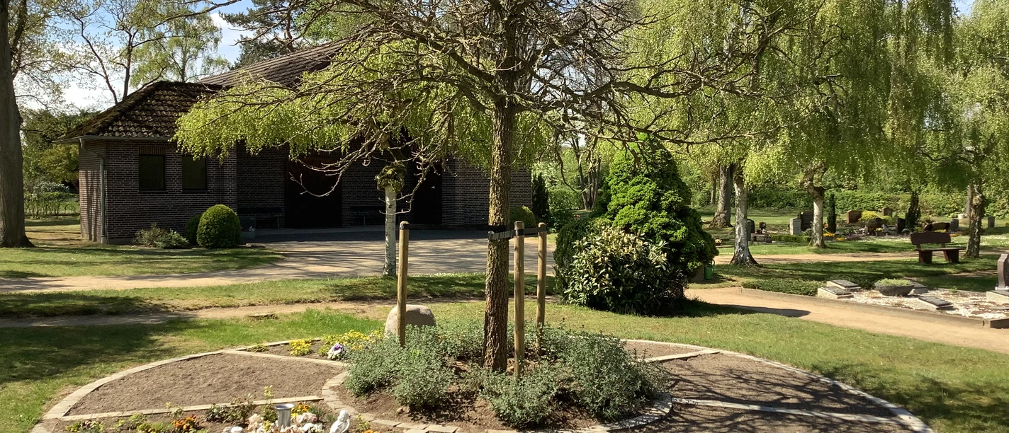 Friedhof Kirchgellersen.jpeg