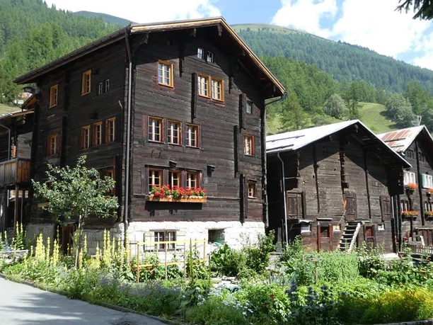 Hausansicht Sommer