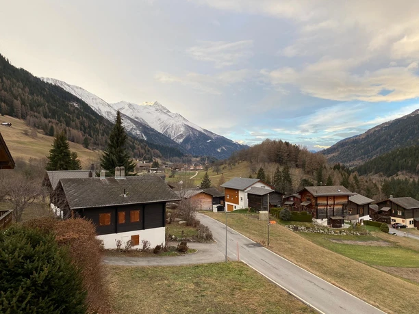 Aussicht vom Balkon auf Ernen