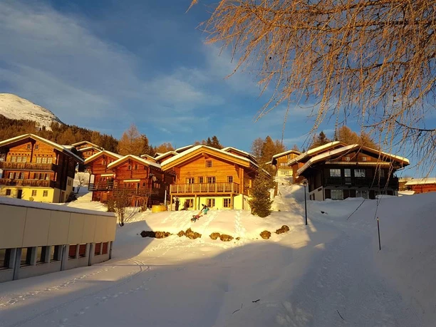 2a Ansicht Chalet Scaia und Umgebung