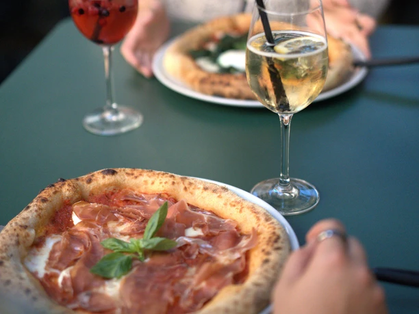 Pizza PASTARAZZI.jpg