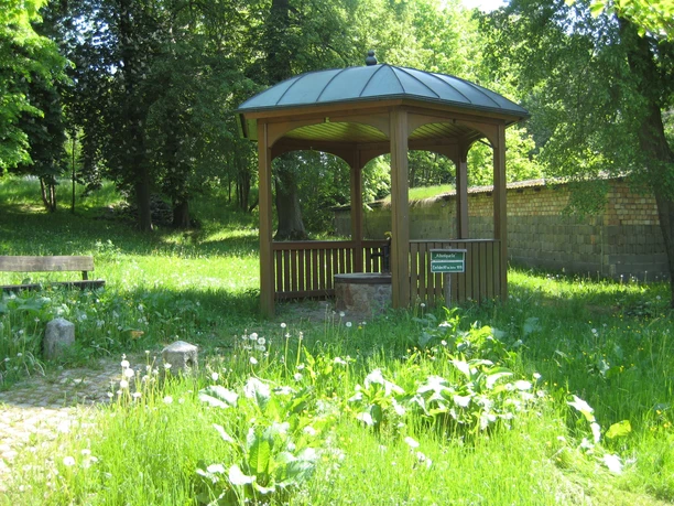 Brunnenhäuschen Albertquelle