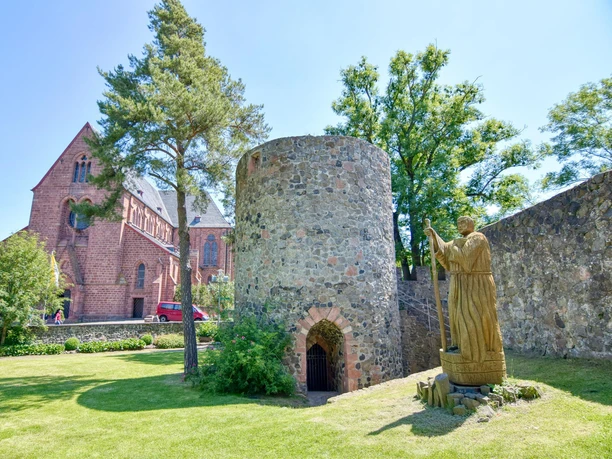 MSLT Burgruine und Stiftskirche, Amoeneburg