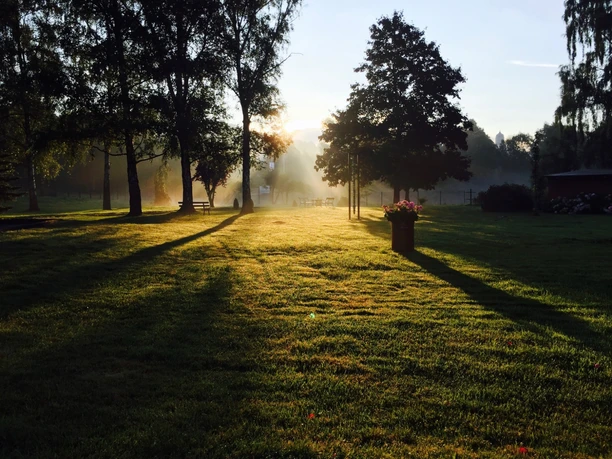 Hotel Garten Sonnenaufgang 5.JPEG