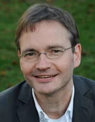 Stefan Matuschek c Anne Guenther.de.jpg