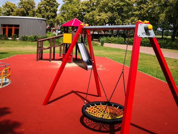 Integrations-Spielplatz Betzhorn.jpg