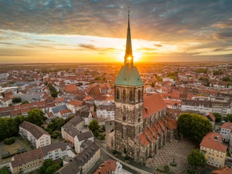 Hildesheim_StAndreasSunrise_Morgen_Sommer_Foto_Max_Wiesenbach_(CC-BY) WEB.JPG