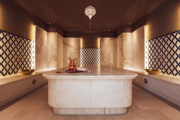 Das James Hamam