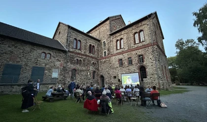 Freiluftkino_Basislager_2025_c_LeaKorte.png