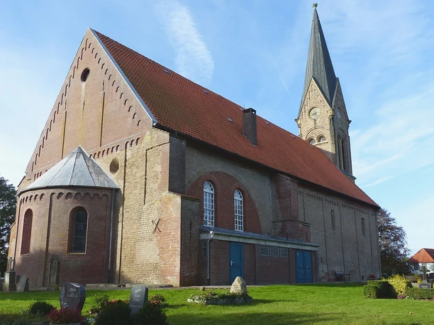Kirche Langwarden.jpg