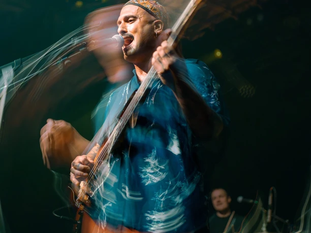 Ahmed Eid spielt um 20 Uhr im Innenhof des Haus der Jugend.