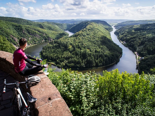 Radpause an der Saarschleife