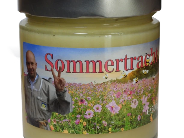 Honig Sommertracht von Bienchenhonig aus Wülfrath Glas Honig Sommertracht von Bienchenhonig mit Etikett: Imker in Blumenfeld und Bienen.