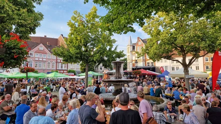 PG-Weinfest-1-Totale.jpg