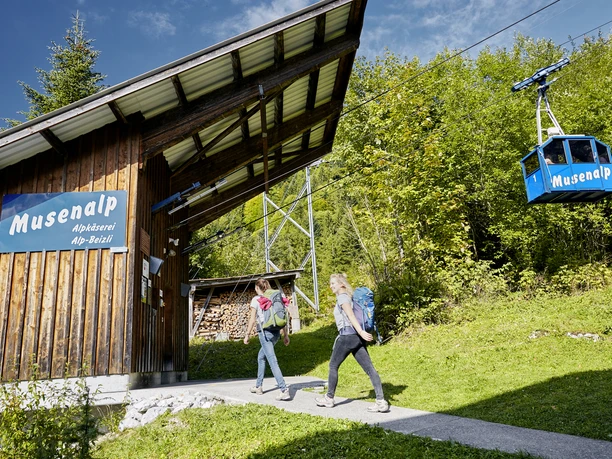 Luftseilbahn Musenalp Talstation