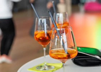 Art & Cocktail.png