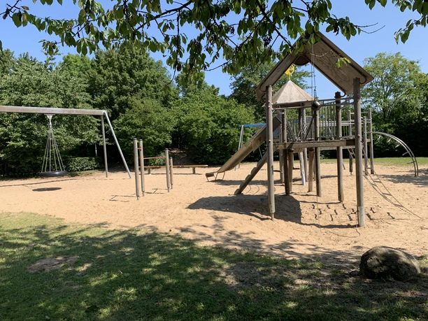 Spielplatz Auf dem Knieberg Spielplatz Auf dem Knieberg