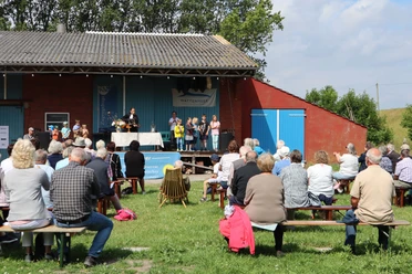 Erlebnismarkt auf dem Gulfhof Friedrichsgroden Menschen auf dem Erlebnismarkt auf dem Gulfhof Friedrichsgroden