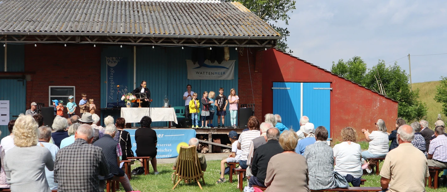 Erlebnismarkt auf dem Gulfhof Friedrichsgroden Menschen auf dem Erlebnismarkt auf dem Gulfhof Friedrichsgroden