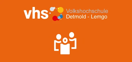 selected_cropmiddle_VhsGesellschaftLippeToGo_578a27.png Logo der VHS Detmold-Lemgo auf orangefarbenem Hintergrund mit Symbol für Gesprächsrunde