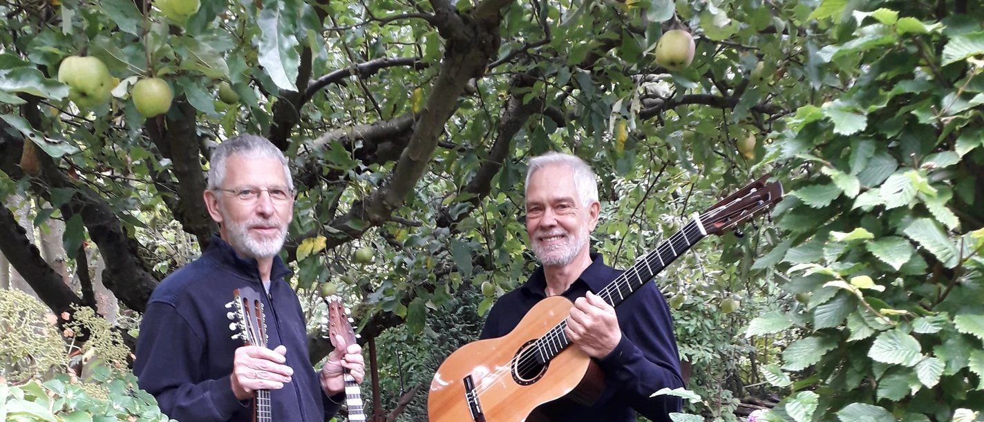 Gerd & Gerd im Garten.jpg