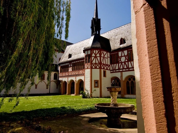 Kreuzgarten Kloster Eberbach