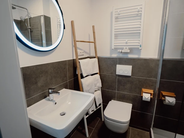 Badezimmer 4.jpg