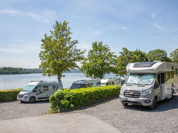 Wohnmobilstellplatz Delecke Nord Sommer 01