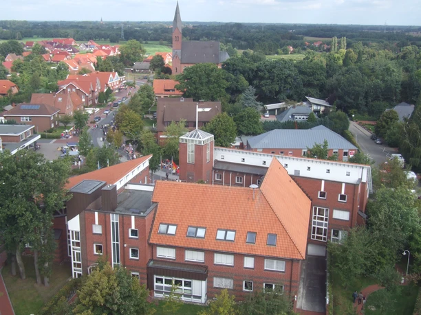 Rathaus Saterland-Ramsloh aus Vogelperspektive