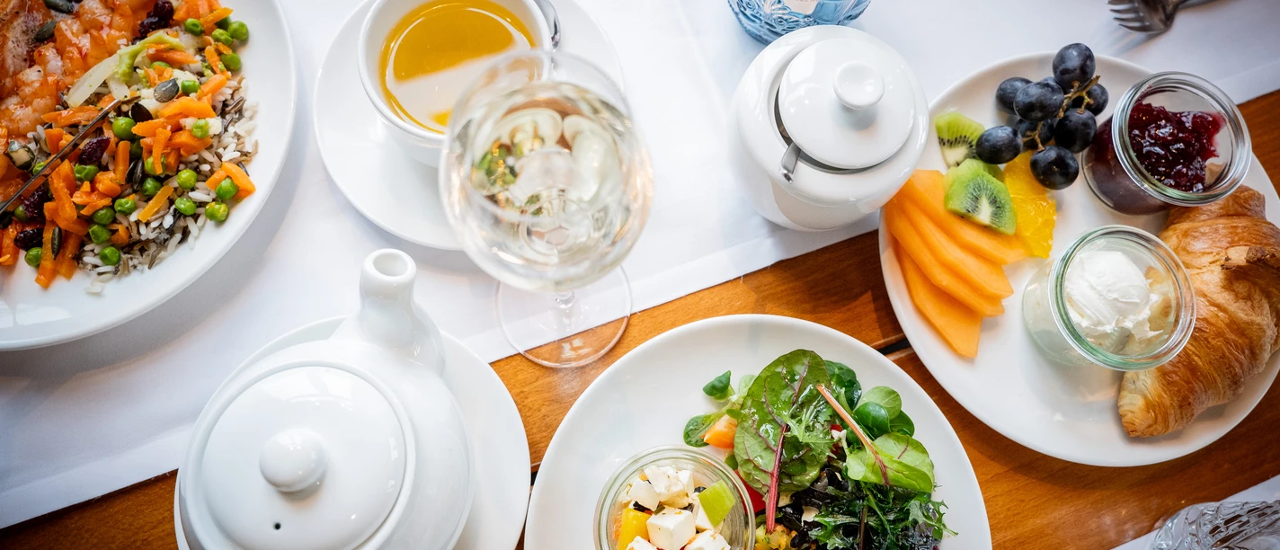 Remarquehotel_Brunchbuffet-1792900.jpg