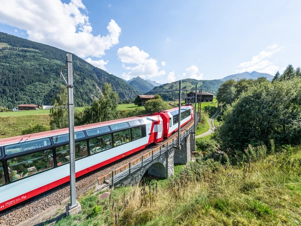mys-Glacier Express AG-Glacier Express in Disla