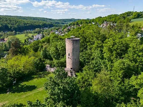 Eine tolle Aussicht bietet sich von der Burgruine Stolzenberg Bad Soden-Salmünster