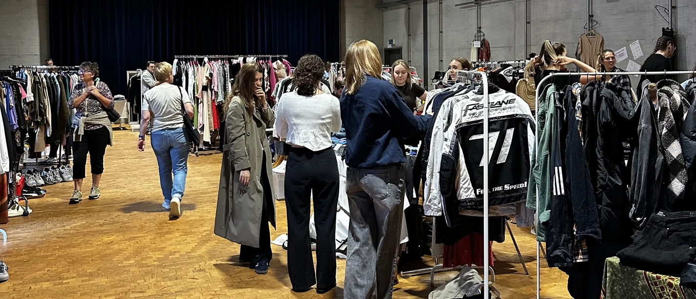 Kleider Flohmarkt Schwyz