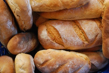 Eine Auswahl an verschiedenen Brotsorten Eine Auswahl an verschiedenen Brotsorten