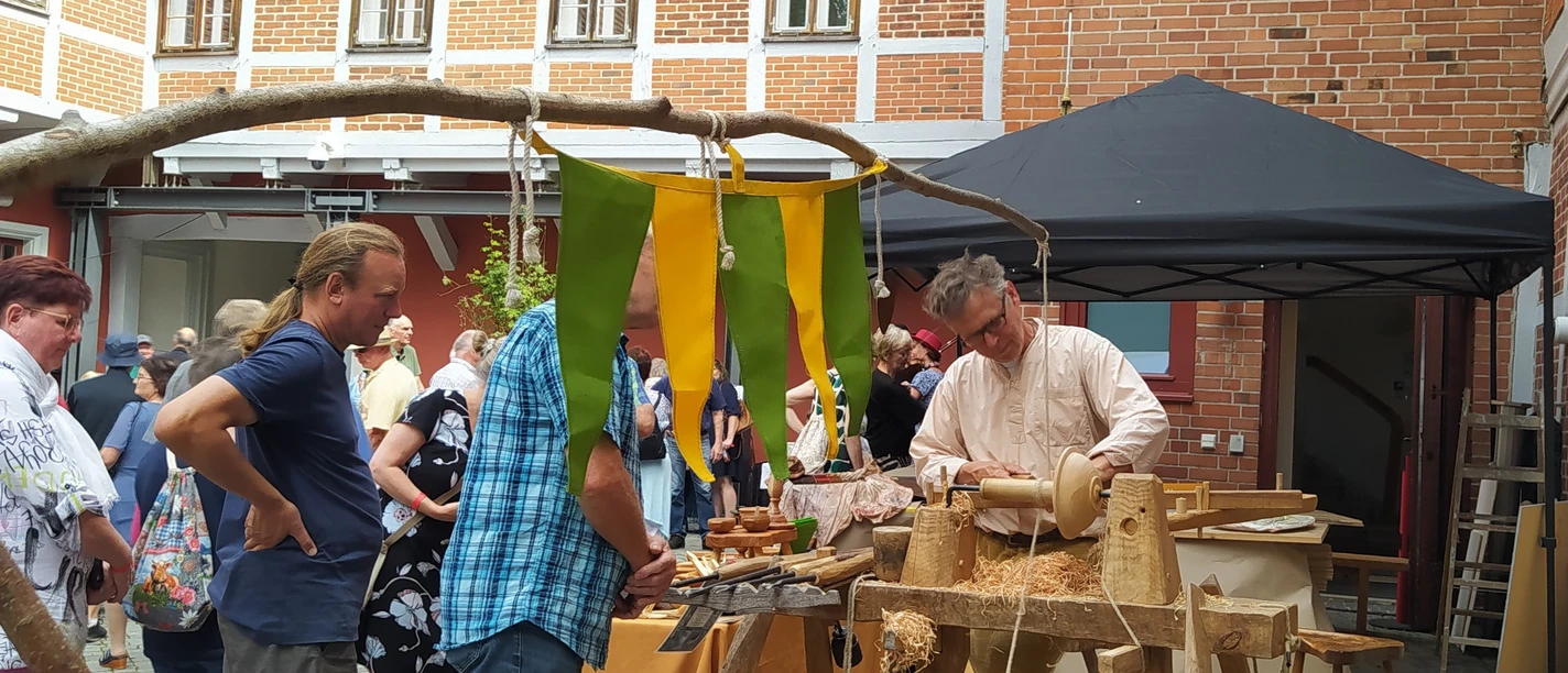 Schlossfest_Wipp-Drechsler - Kopie.jpg