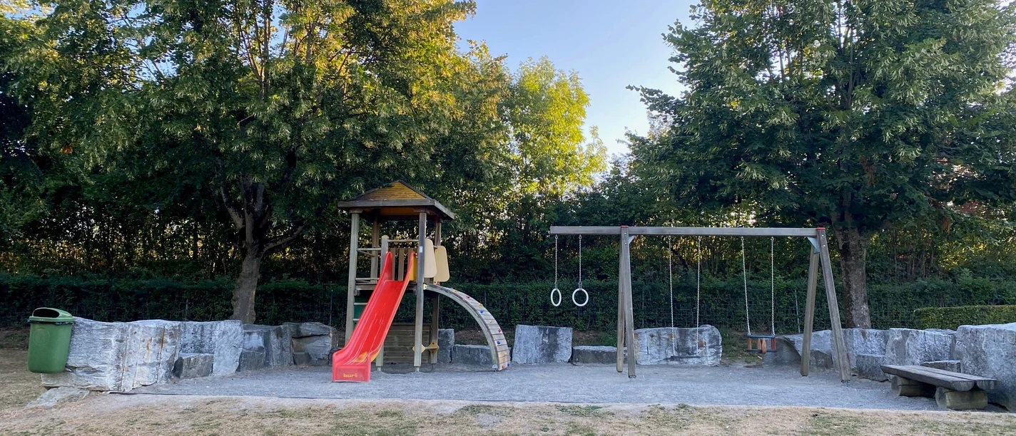 Spielplatz_Seepark_Schenkon.jpg