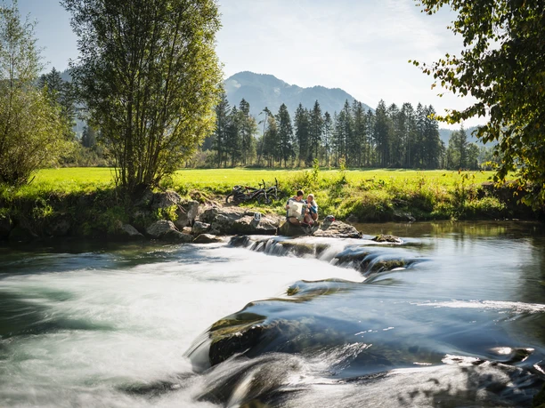 Nächste Etappe planen am Wasser
