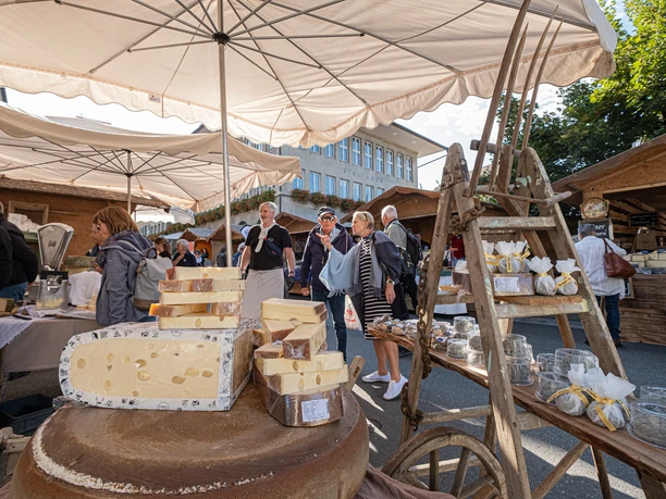 Kaesemarkt24 001