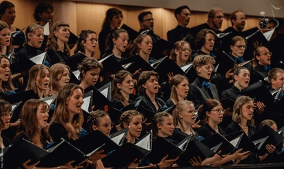 Weggefaehrten-Uni-Chor Dresden-c-Ralf-Moosmann.png