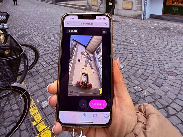 adventure-rooms-thun-smartphone-unterwegs.jpg adventure-rooms-thun-smartphone-unterwegs.jpg