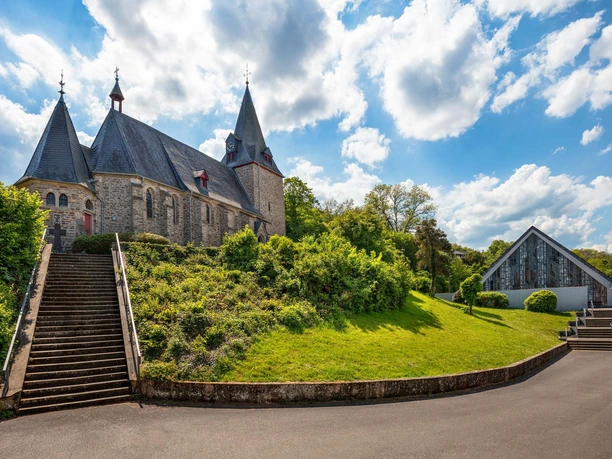 Dümpelfeld Kirche
