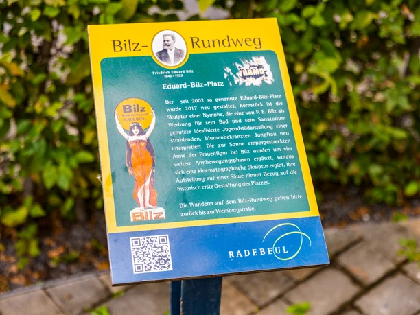 Informationsschild zum Bilz-Rundweg am Eduard Bilz Platz
