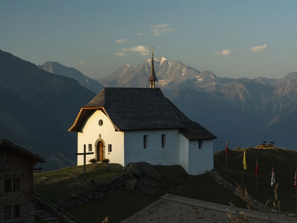 Sonnenaufgang bei der Kapelle Maria zum Schnee