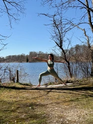 Yoga am See.jpeg