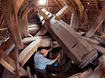 Wandern auf dem Mühlenweg am Wiehengebirge