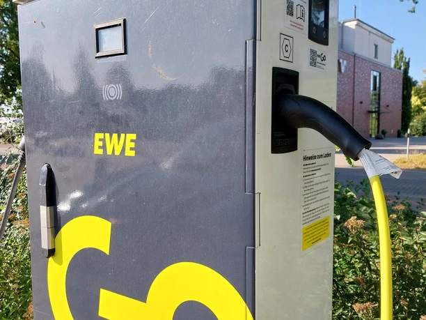 Ladesäule 2_C.Lein.jpg