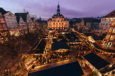 Weihnachtsmarkt am Rathaus